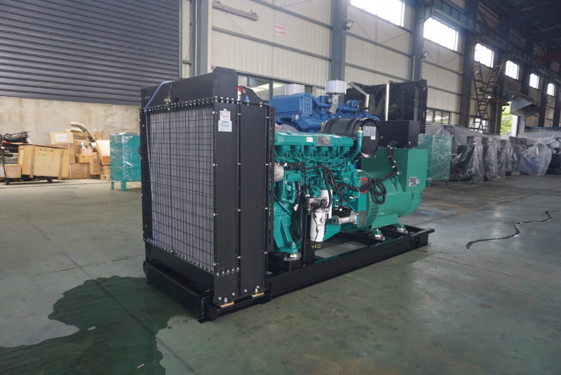 柴油发电机组定期保养知识,让发电机组更耐用(图1) 柴油发电机组定期保养知识,让发电机组更耐用(图1)